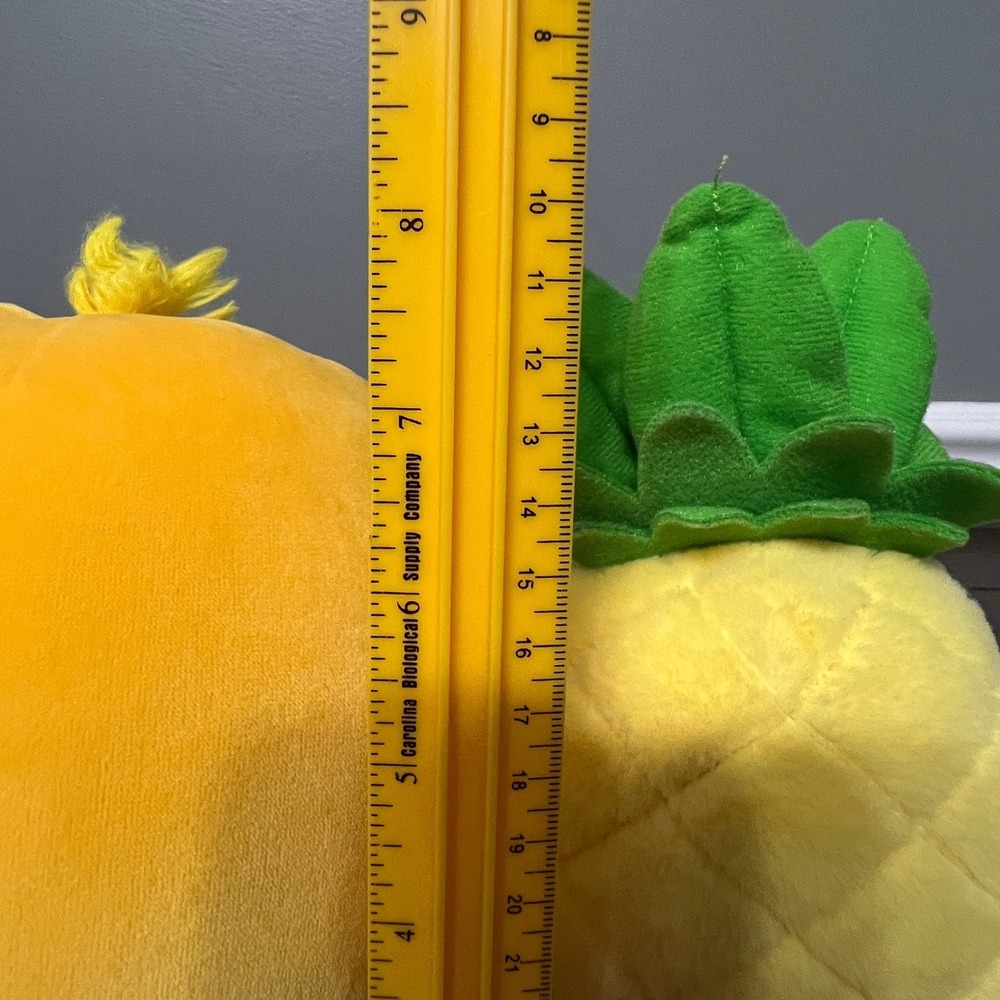 Zuru Snackles Pineapple Sloth with Pinapple Plush Set - Picture 4 of 5